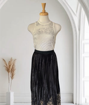 Yari White &amp; Silver Top